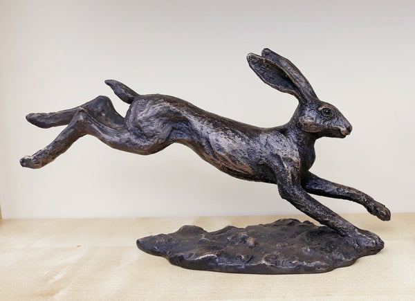 Small Leaping Hare on base