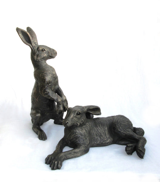 Medium Upright Alert Hare